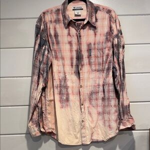 Columbia women’s hand dyed Casual Plaid Shirt - Pink and Black. Men’s large